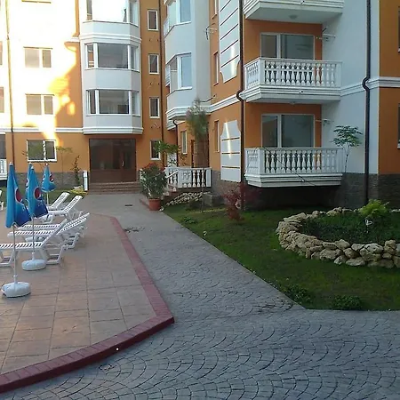 Апартамент апартамента на радо в сий даймънд 3*